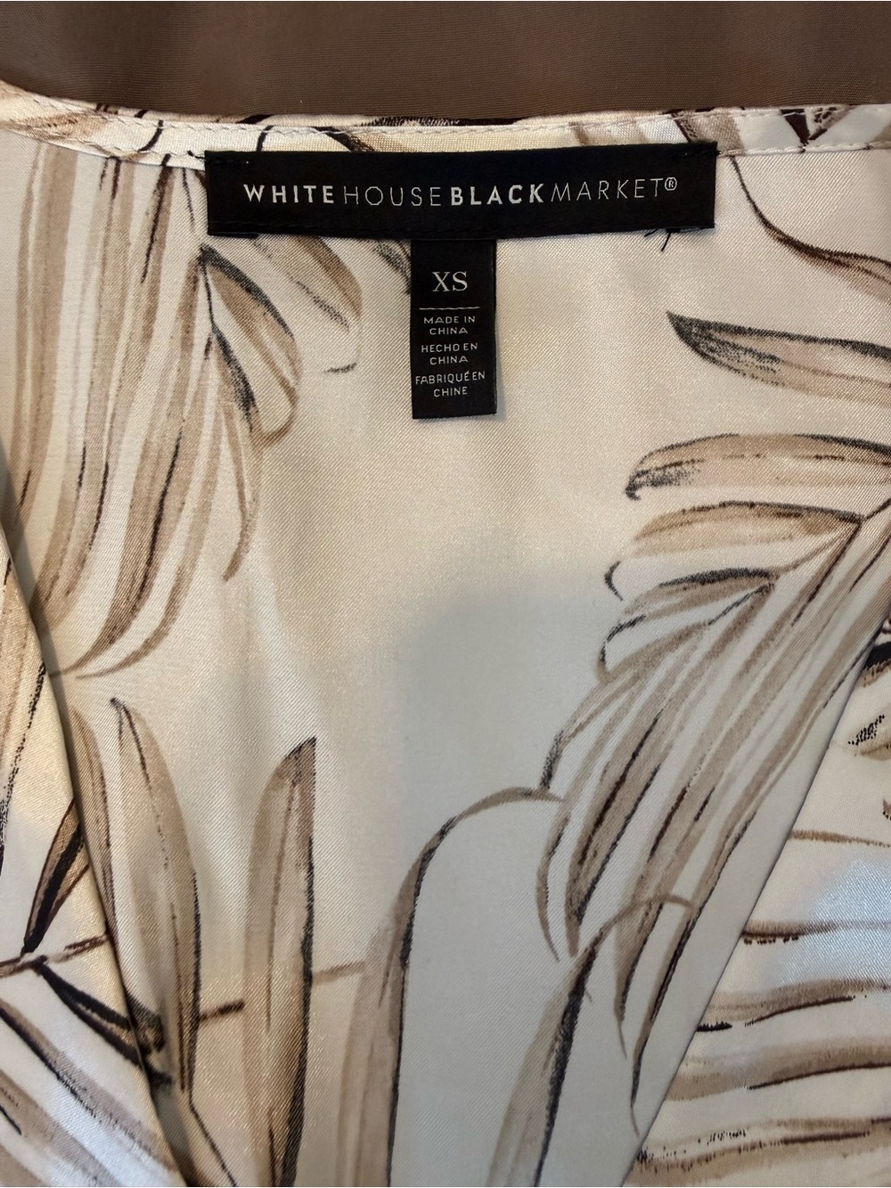 White House Black Market Cream and Taupe Palm-Print V-Neck Peplum Blouse - Picture 6 of 7